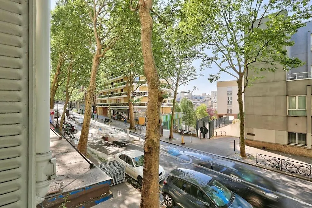 Appartement Chic Buttes Chaumont Paris